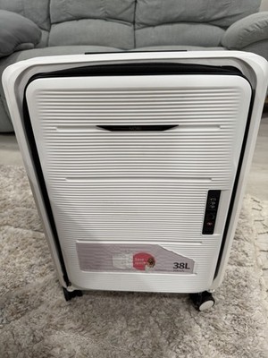 NWT Noble Off White Collapsible Carry On Luggage Suitcase