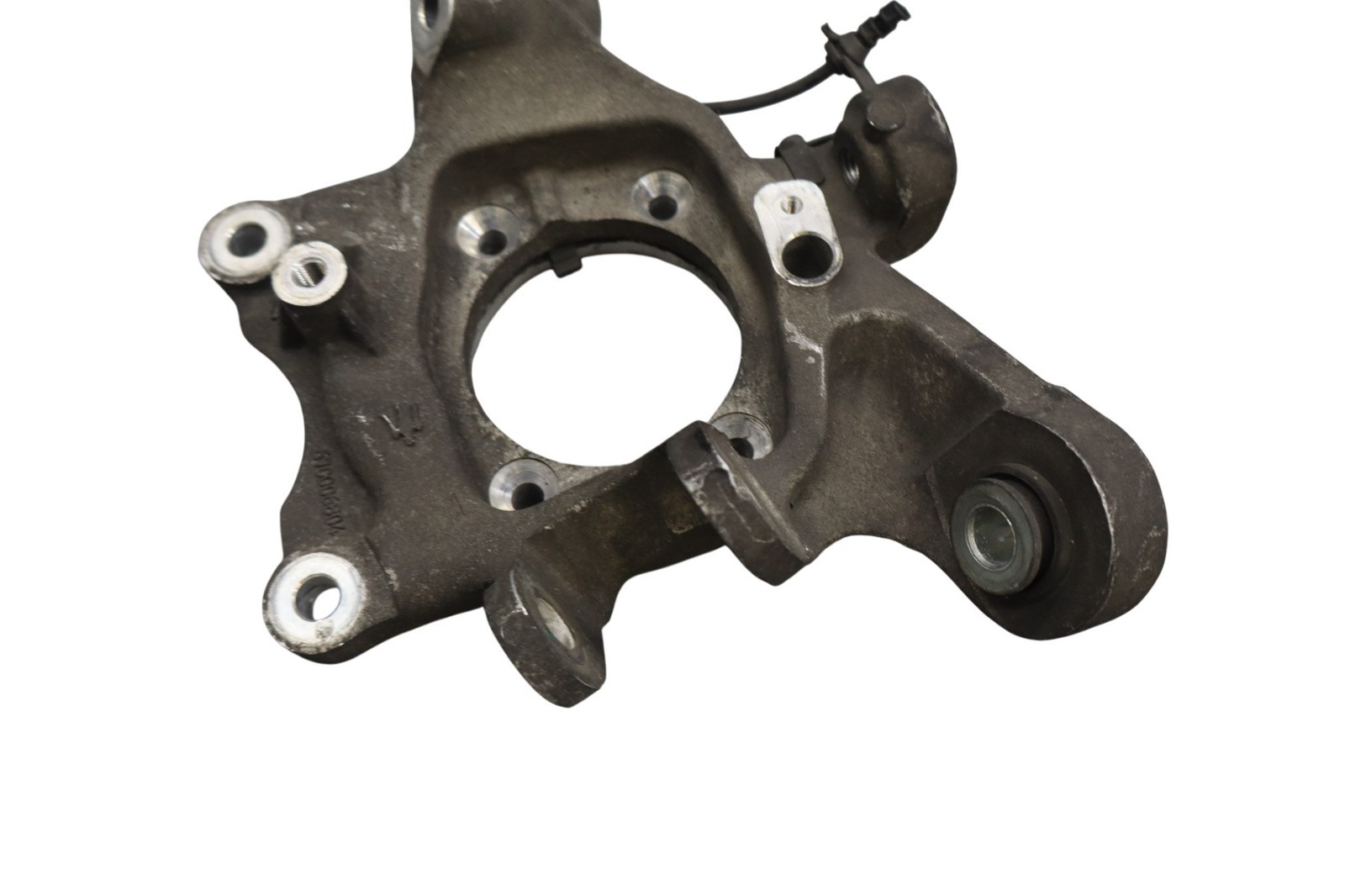 14-17 Maserati Ghibli Rear Left Driver Side Spindle Knuckle Hub 670006804 Oem