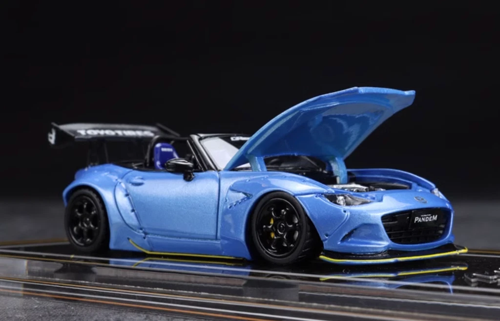 YM 1:64 Blue Miata MX5 Pandem Roadster Convertible Model