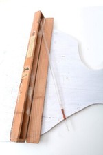 Antigua probeta en caja de madera Antique glass test tube in its wood box