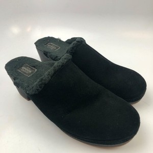 dual comfort crocs with fur