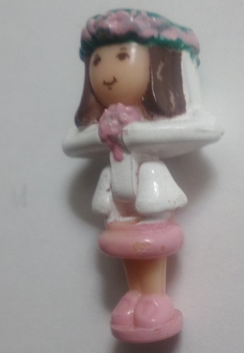 Vintage 1993 BRIDE Nancy's Wedding Chapel Polly Pocket Doll Replacement Part PP7 - Picture 3 of 4