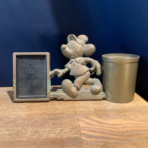 Vintage Messing Mickey Mouse Bilderrahmen mit Bleistift Tasse 7 1/2" x 4 1/2"