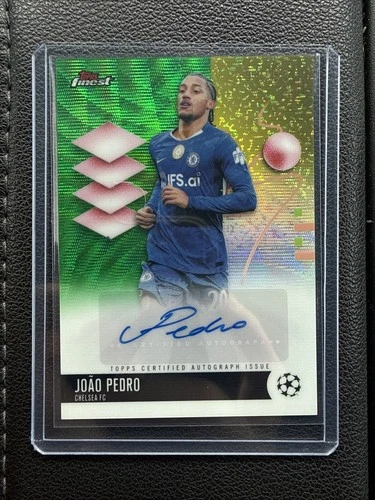 2025-26 Topps Finest UCC Joao Pedro Base Auto Green Wave /99