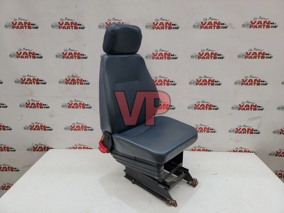 LDV Convoy - Vinyl Single Drivers Right Seat - 13k Miles! - Image 2 of 4