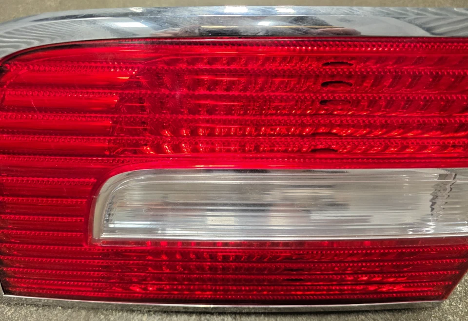 2007-2014年林肯领航员右乘客内尾灯原始设备制造商 — 第 3/4 张图片