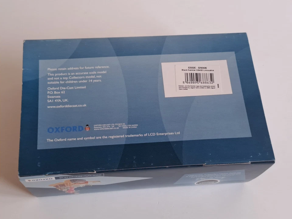 OXFORD 1/43 BLACK DAIMLER DS 420 Limousine  - Immagine 4 di 4