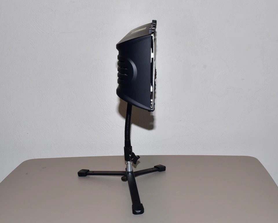 Impact FRC-22 Fluorescent Ready Cool 2 Light Fixture Barn Doors Case (#7734) - Image 4 of 4