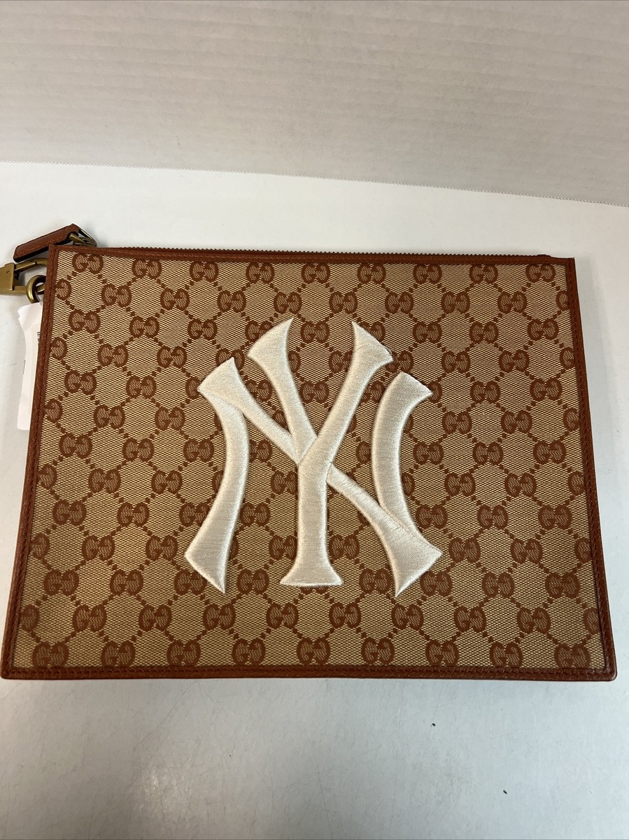 Gucci MLB NY Yankees GG Supreme Clutch Pouch Brown Brand New | eBay