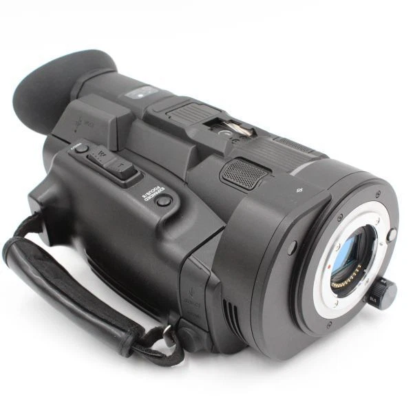 JVC GY-LS300CH 4K Memory Card Camera Recorder Color Black Excellent item - Image 3 of 4