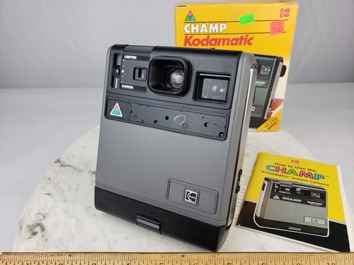 Vintage Kodak Kodamatic Instant Camera Instant Color 143 9215 Antique KAD 337 - Picture 3 of 16
