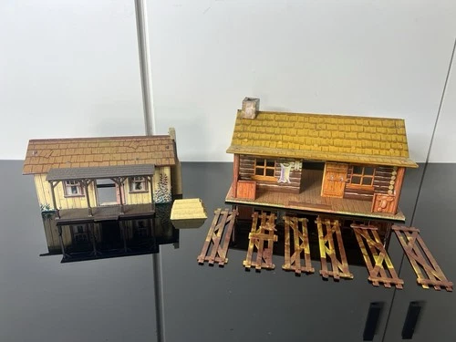 Marx Bar-M-Ranch Tin Litho Log Cabin Bunk House Play Set 1950's -Fence & Misc