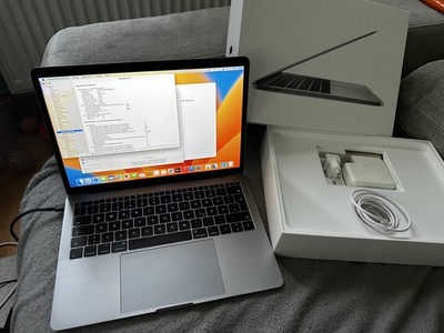 MacBook Pro 13    Modell A1708   Space Grey   2,3 GHz   8 GB RAM   256