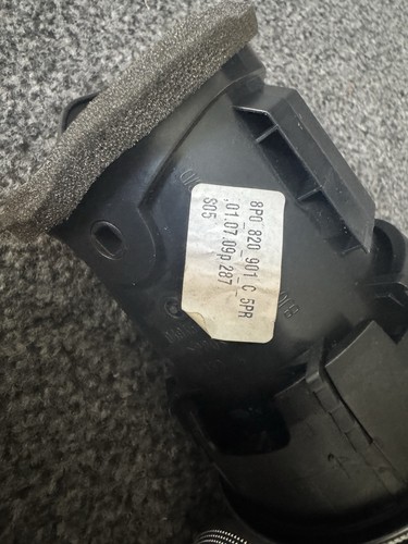 AUDI A3 8P FACELIFT FRONT DASHBOARD SET HEATER VENTS 8P0820901C - Picture 4 of 4