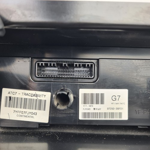 Hyundai i45 Climate Controls Heater AC Fan YF 02/10-04/14 - Picture 11 of 13