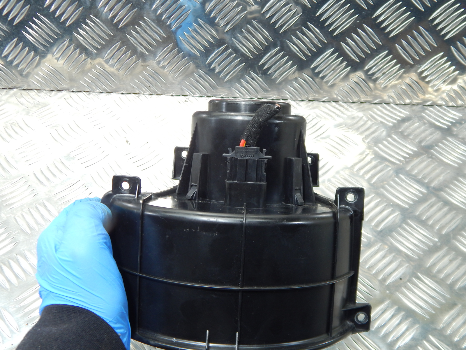 AUDI Q7 4L 3.0 TDI quattro Heater Blower Fan 219440180 Diesel 