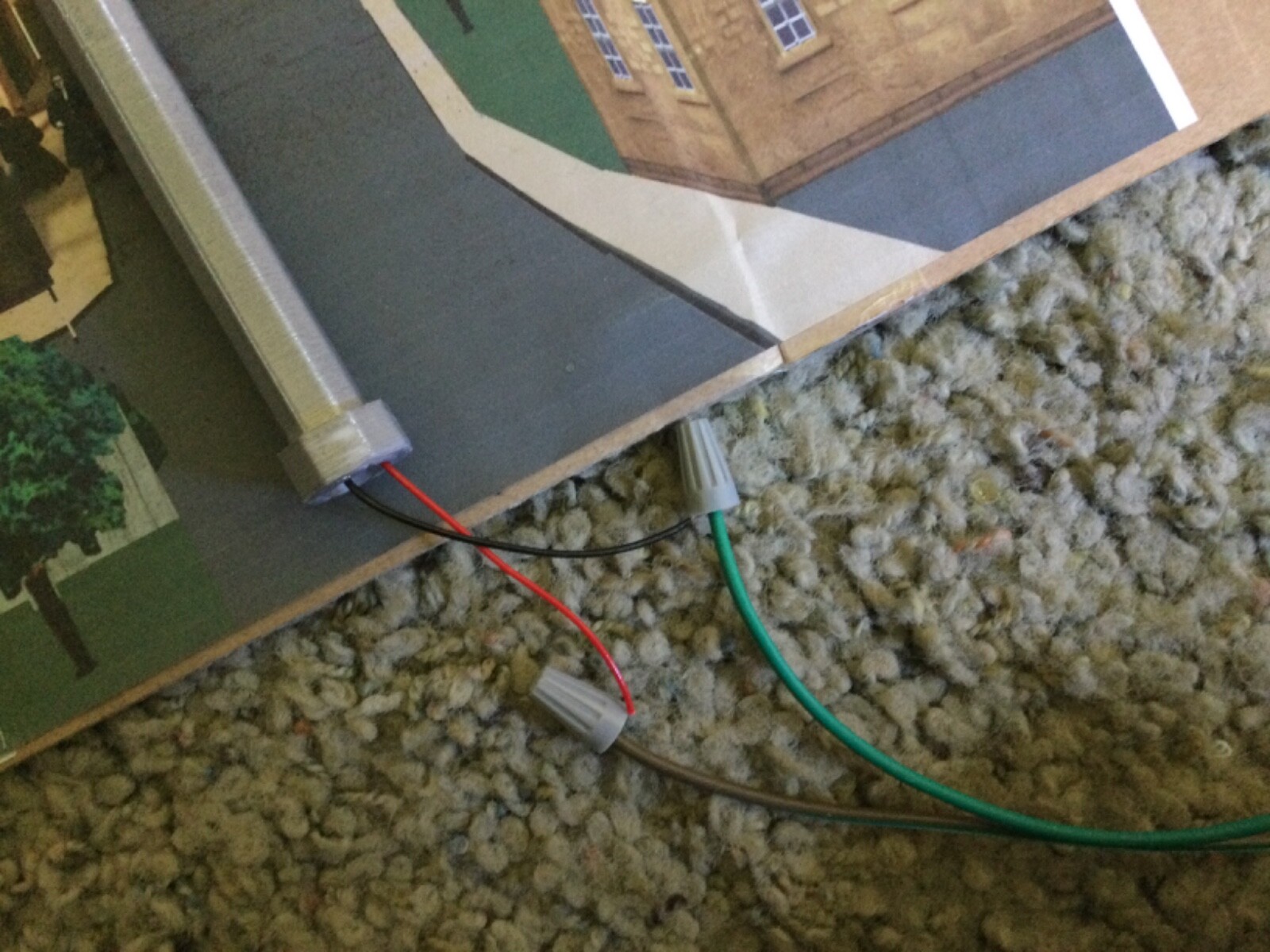 3D printed 1/48 O scale lighted sign Texaco gas station with 4 section mural.