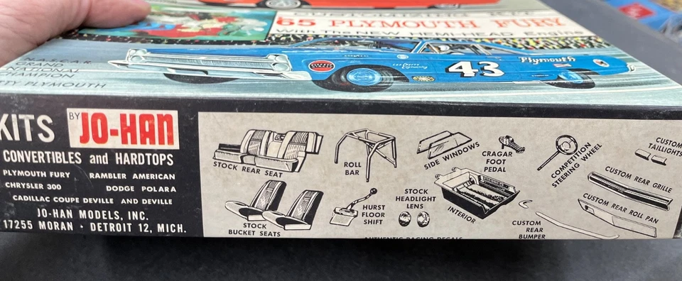 Johan C-1565 1965 Plymouth Fury Hardtop Richard Petty Annual Model KIT 1/25 McM - Image 2 of 4