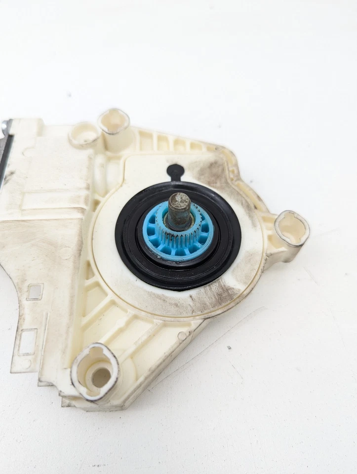 05-09 Land Rover LR3 Pasajero Puerta Trasera Derecha Ventana Regulador Motor OEM Foto 2 de 3