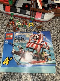 Lego 7075 Pirates Captain Redbeard's Pirate Ship 100% Complete w Instructions,