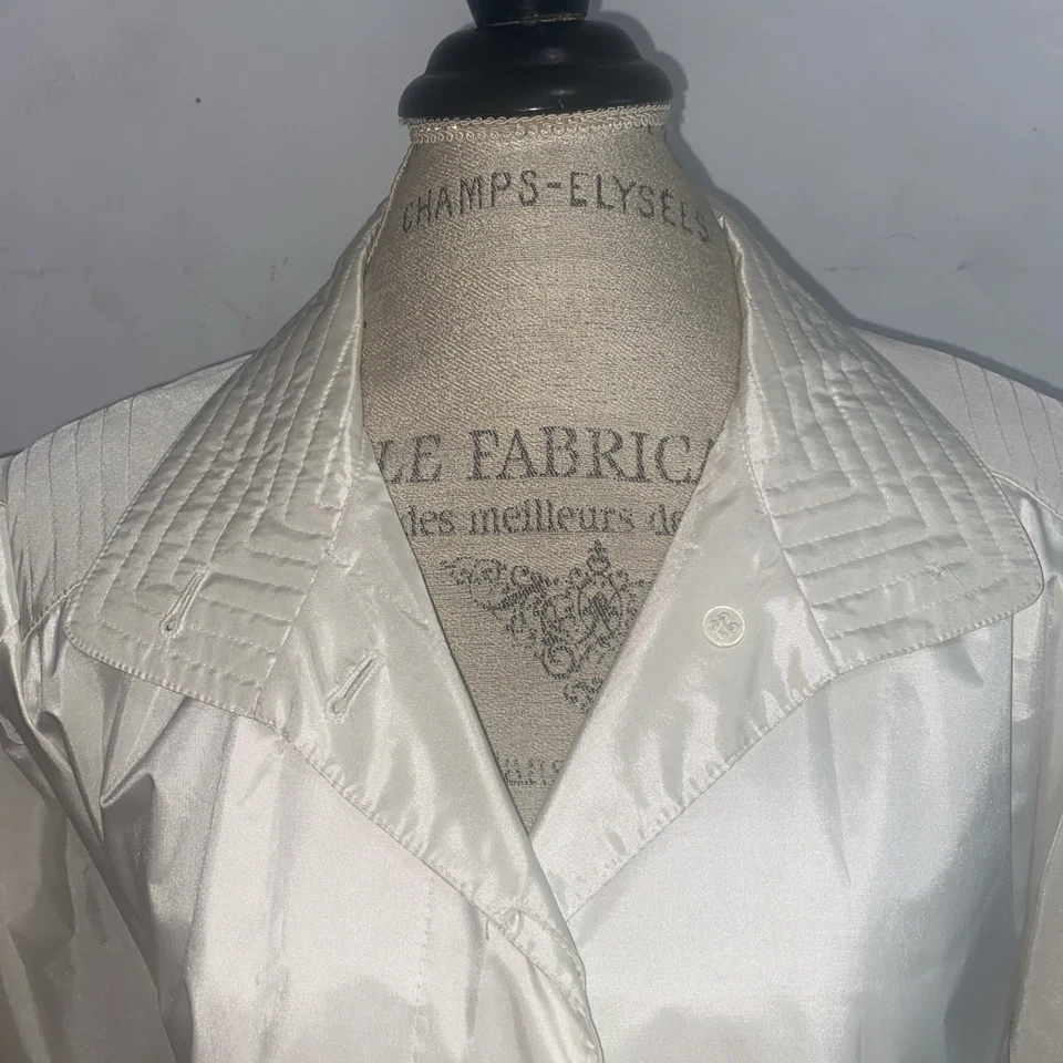 Maggie Lawrence Long Coat, Satin Ivory Finish Shell, Fully Lined, Collared,EUC - Image 4 of 4