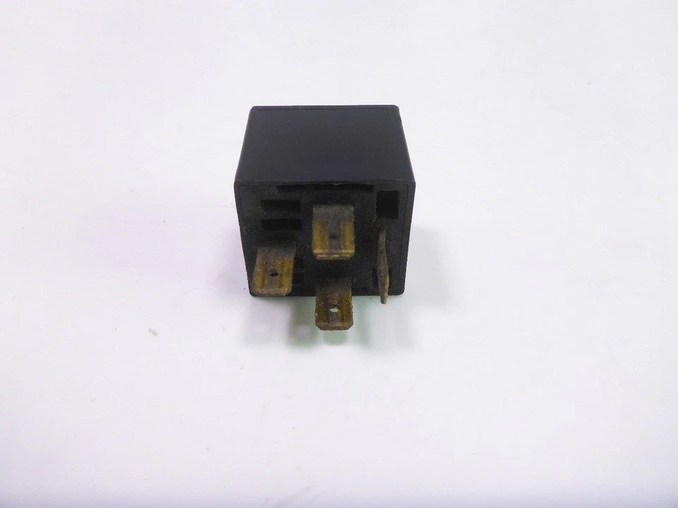 Relé Honda ST1300 05 12V 30A Foto 3 de 4