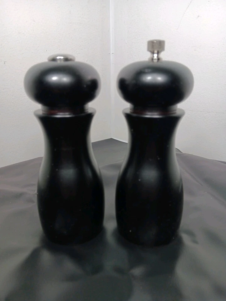 Salero y pimentero Olde Thompson Foto 2 de 2