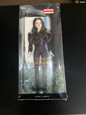 Barbie Twilight Breaking Dawn Part 2 Bella X8250 Pink Label Original Box Damage