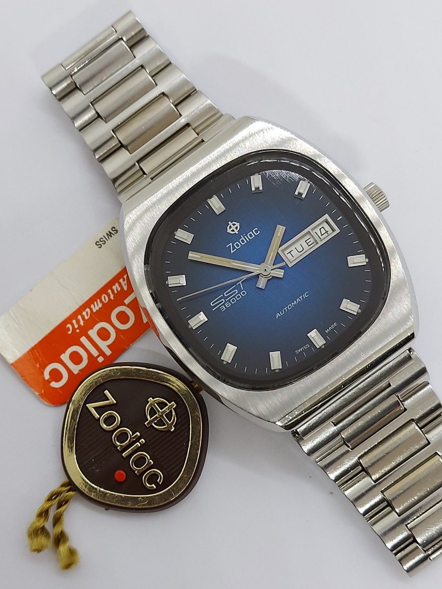 NOS Vintage 1970 Zodiac SST 36000 Automatic Men's Watch Swiss