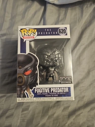 FUNKO POP MOVIES THE PREDATOR FUGITIVE PREDATOR #620 GUN METAL FYE EXCLUSIVE