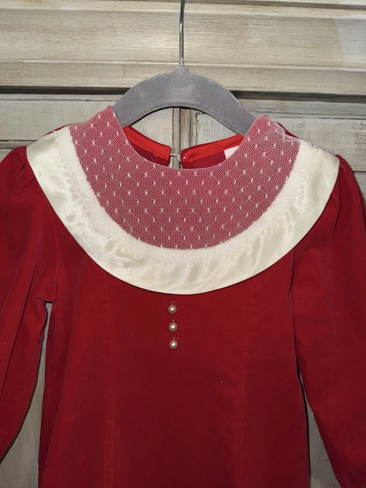 Vestido Polly Flinders vintage para niñas * Terciopelo rojo * Satén * Encaje * Perla * Talla 5 Foto 4 de 4