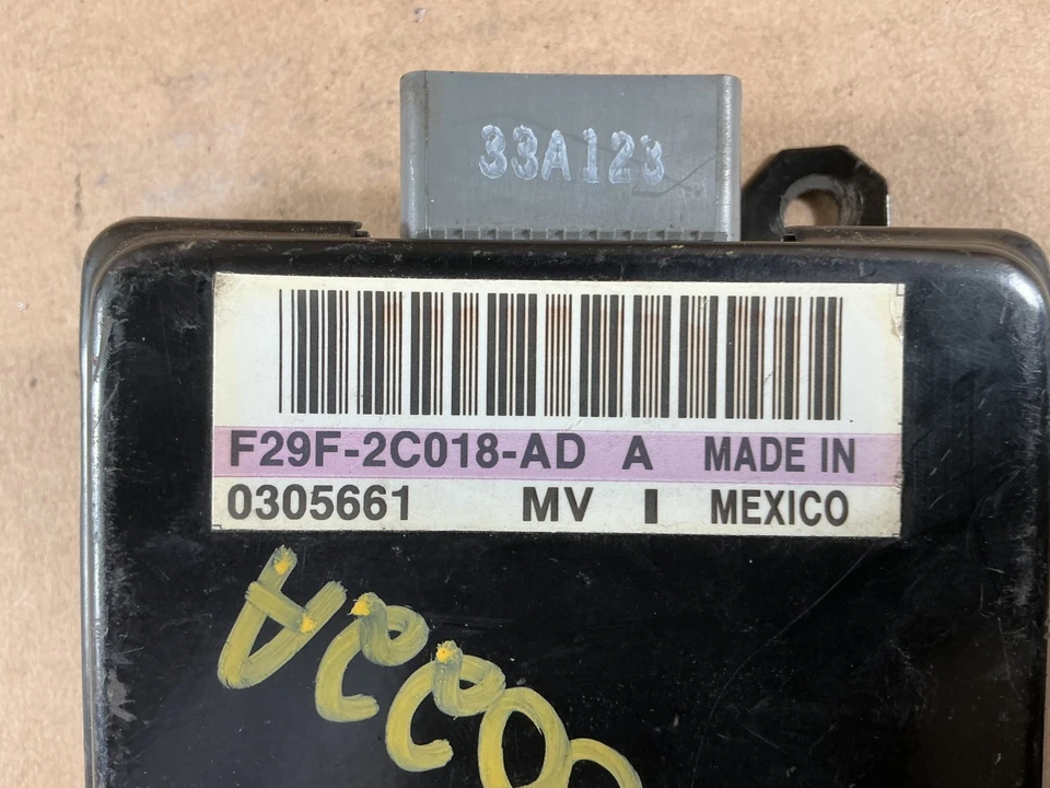 1992 - 1993 Ford Aerostar ABS módulo de controle de freio antibloqueio F29F-2C018-AD - Imagem 2 de 4