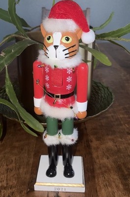 2021 Wonderland Christmas Wooden Orange Cat Nutcracker 14 ''