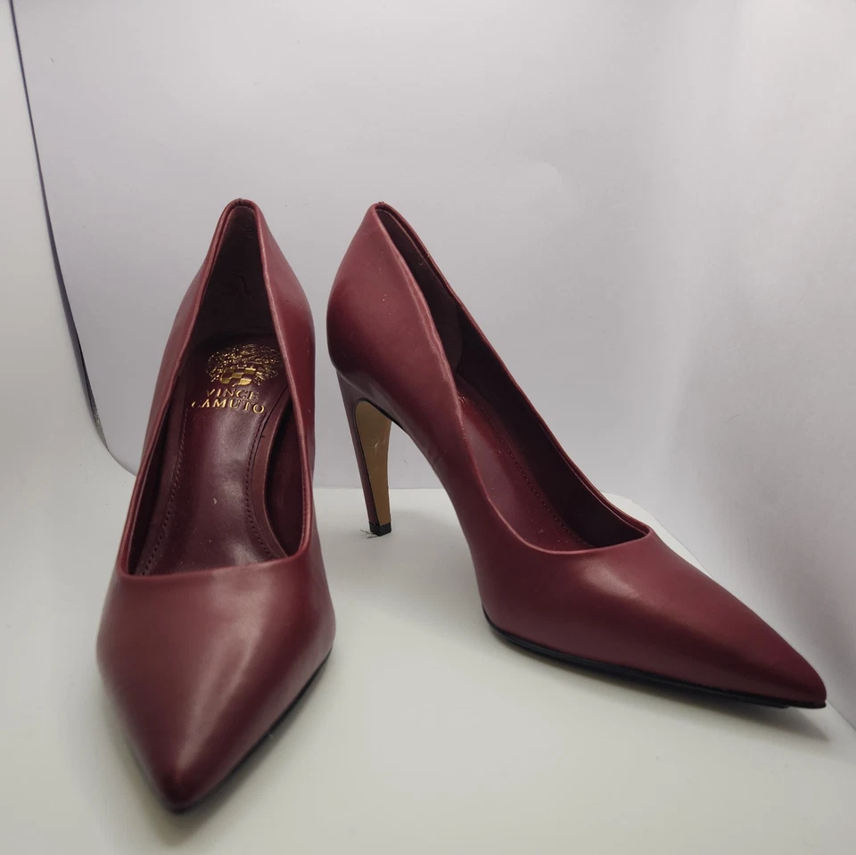 Vince Camuto Women's Heels 5M wine red fuax leather - Image 2 of 4