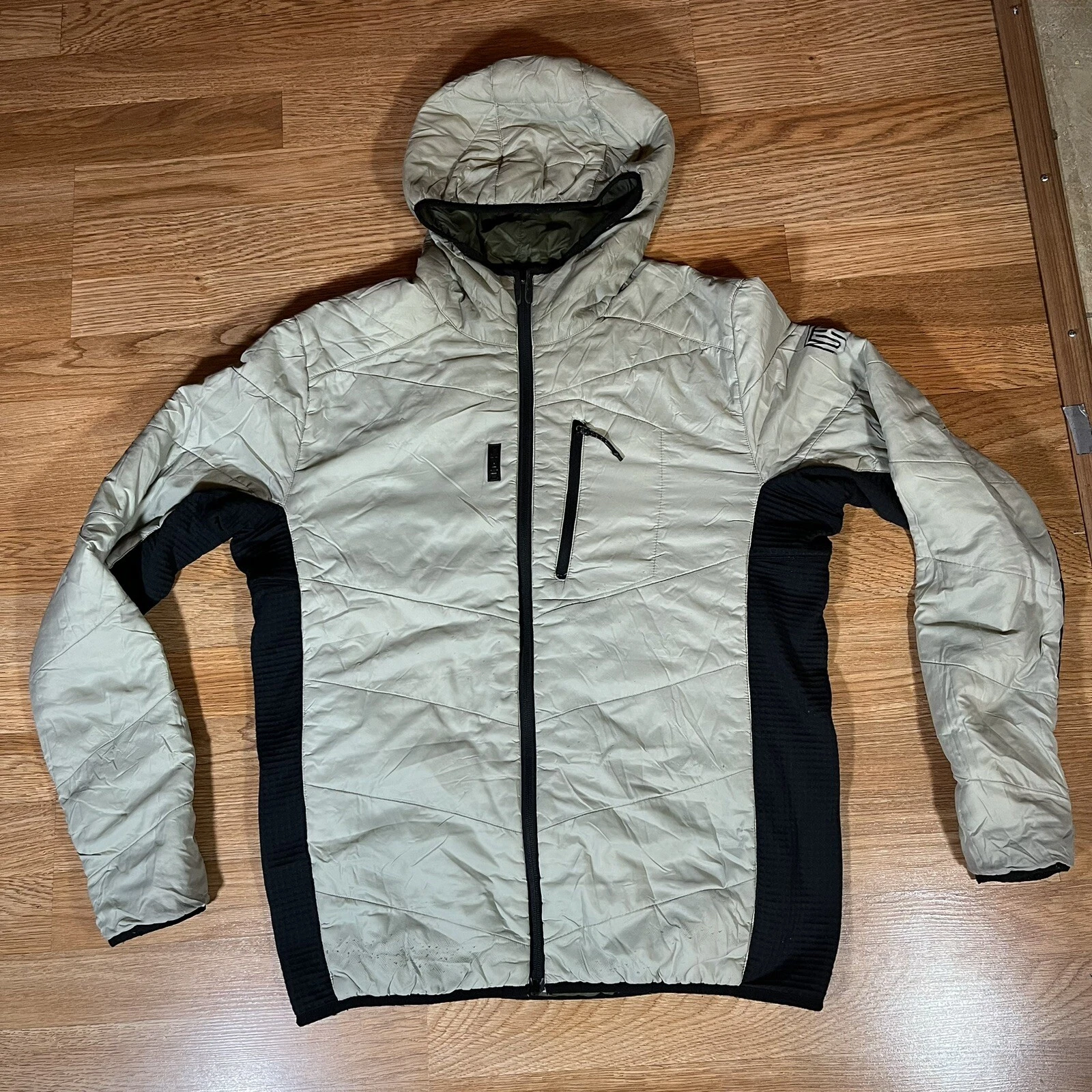 MTHD Jacket Men Medium Summit Lite Polartec Reversable Zip Up Quilted Windproof