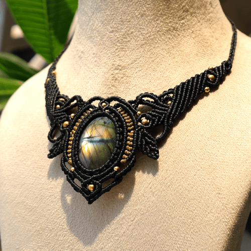 Collana Cristallo Girocollo Micro Macramè Labradorite Naturale Flash Dorato Fatta a Mano - Foto 8 di 10