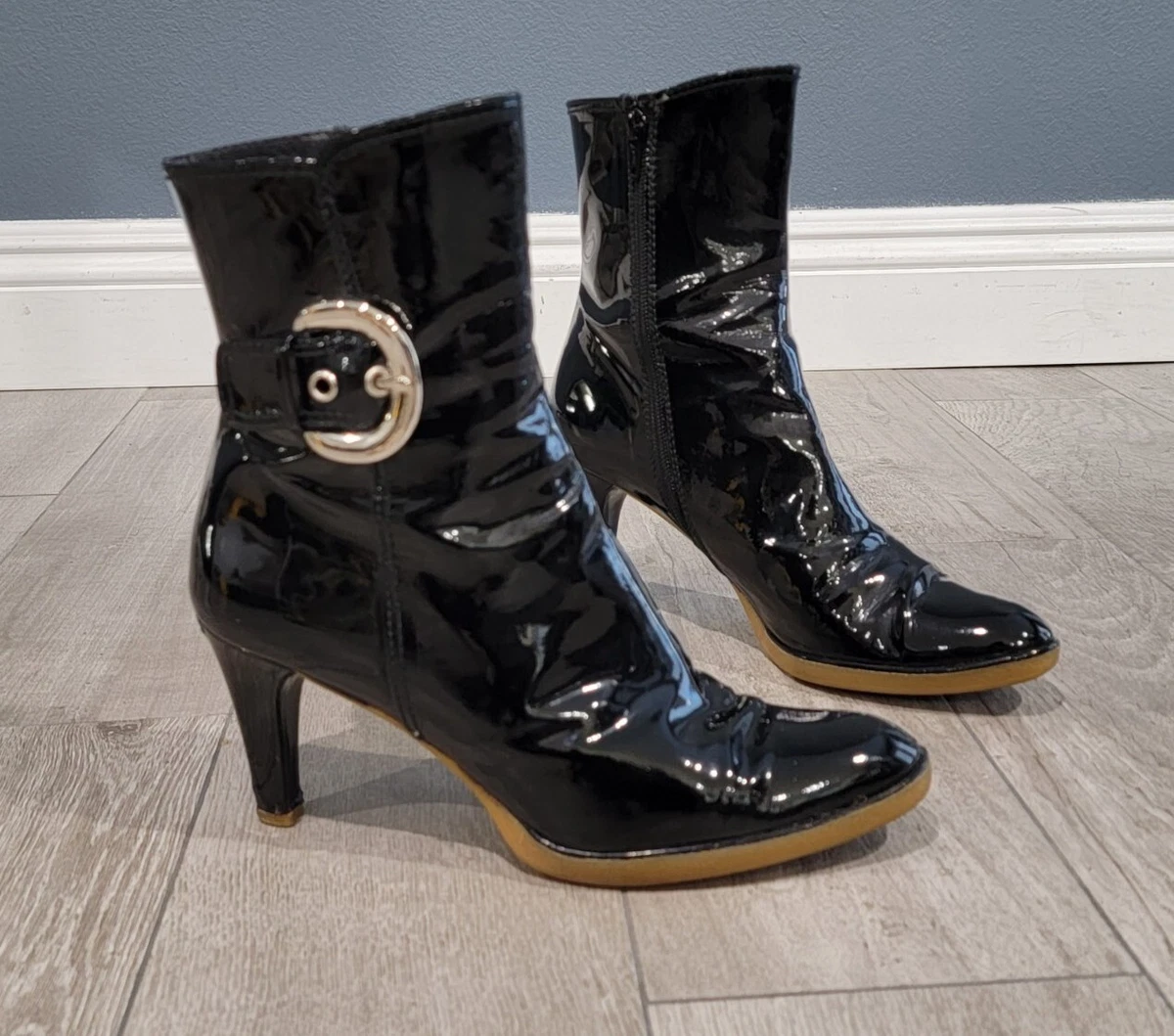 STUART WEITZMAN Black Patent Leather Silver Buckle Heeled Ankle Boots 8.5M