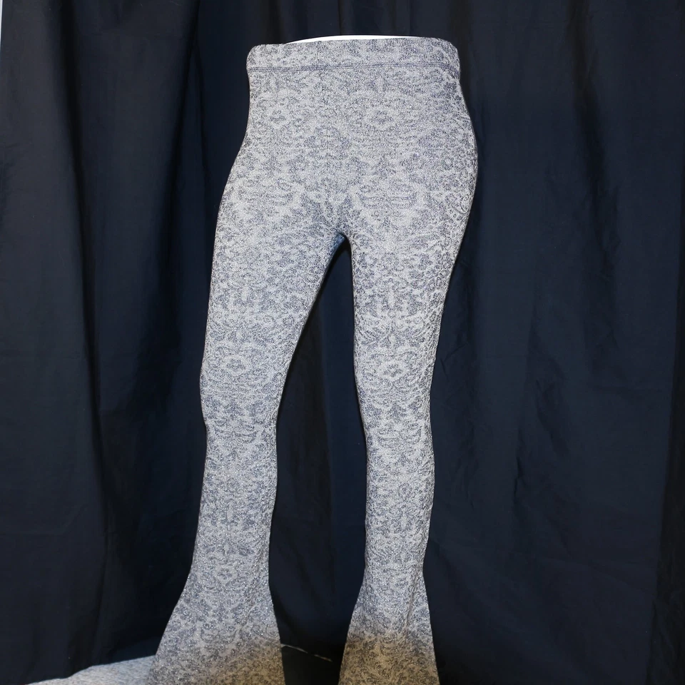 Pantalones Legging FREE PEOPLE Metálicos Plateados Negros Paisley Mujer Acampanados Talla PS Foto 3 de 4