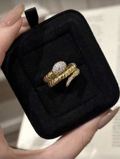 Vintage Gold Coiled Snake Ring Elegant High-End Unique Niche Design Ring Gift