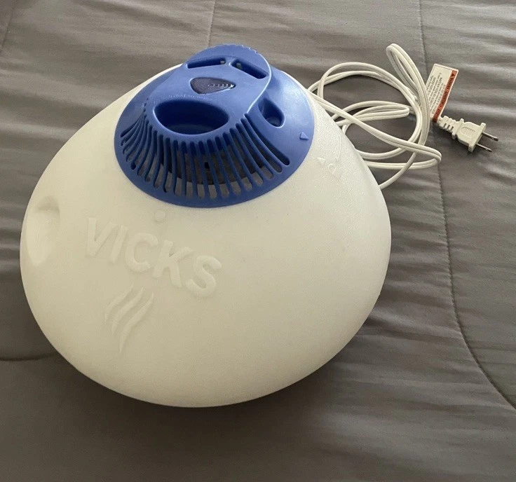 Vicks V150SG Steam Vaporizer Tabletop Humidifier - Image 3 of 3
