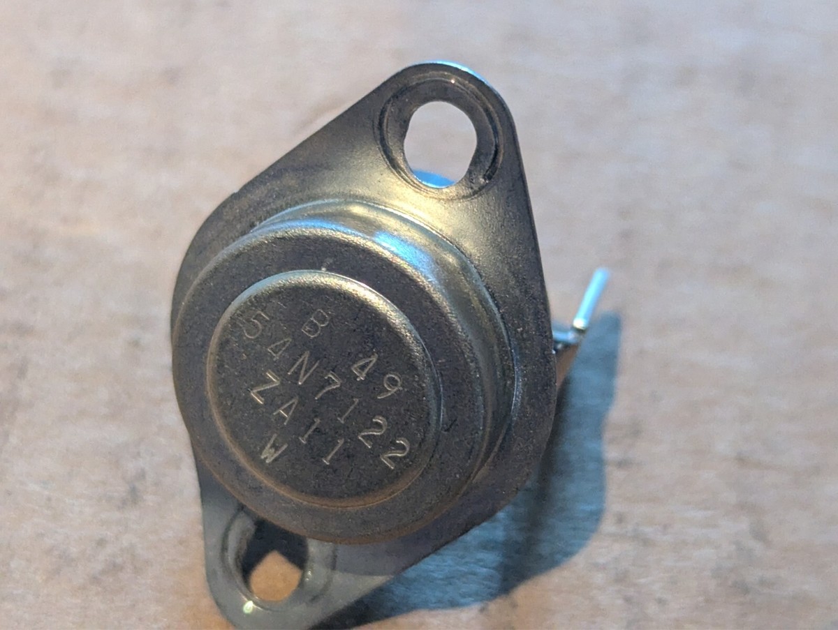 54N7122 Napoleon / Timberwolf / Continental Thermodisc (W690-0002