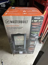 Masterbuilt MB20070421 30-inch Digital Electric Smoker - Black