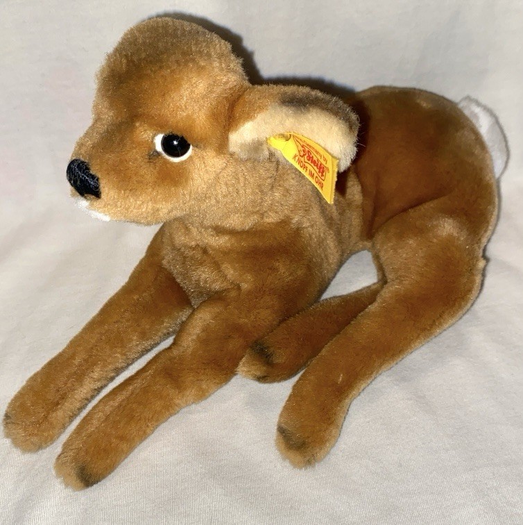 Rare Beautiful Steiff 071089 Lorli Deer Reclining Sitting Down Ear Tag