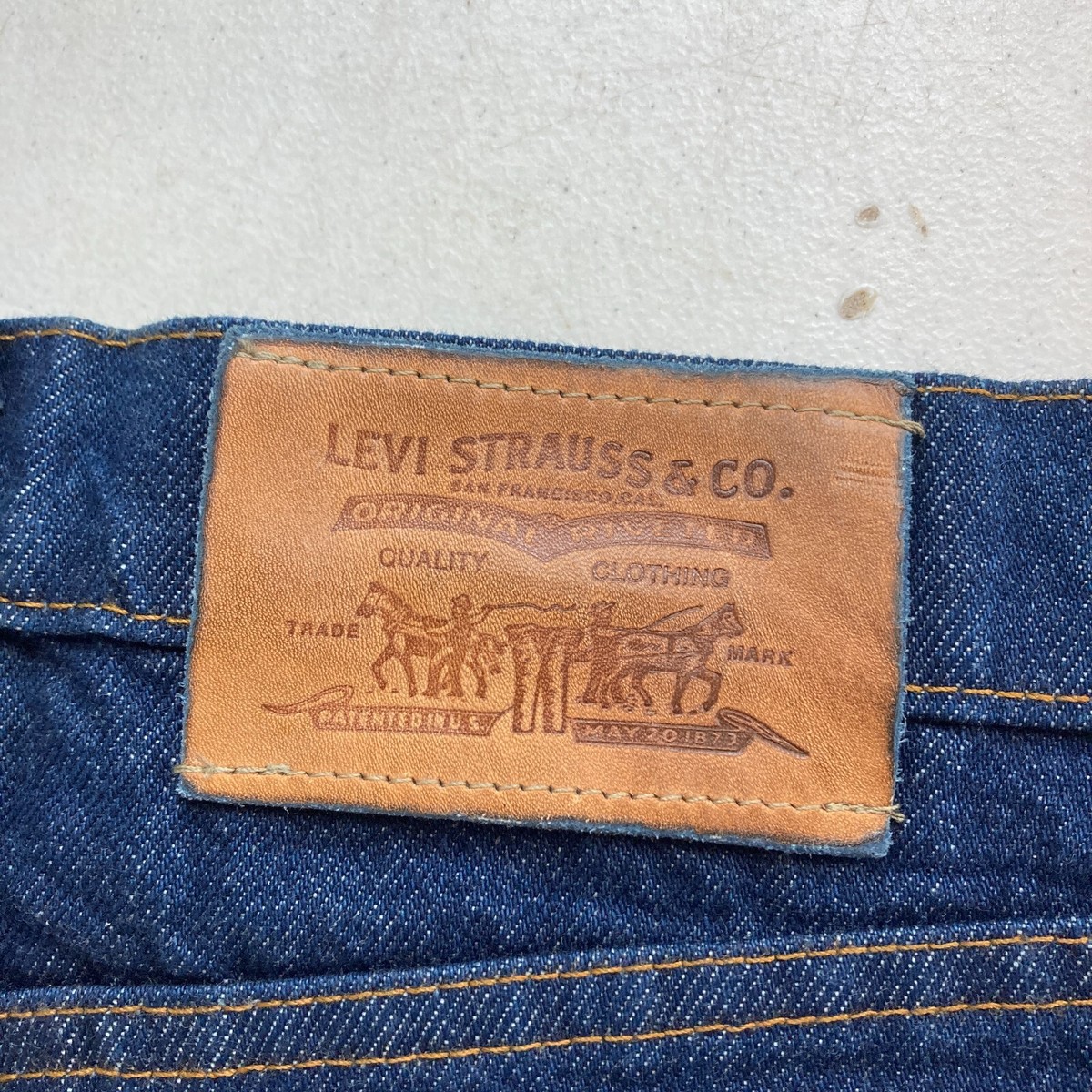 Vintage Levi Jeans Straight Leg 36 Vintage Levi Jeans Straight Leg 36