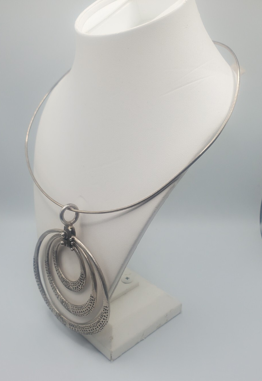 Statement Necklace with Concentric Circle Pendant… - image 7