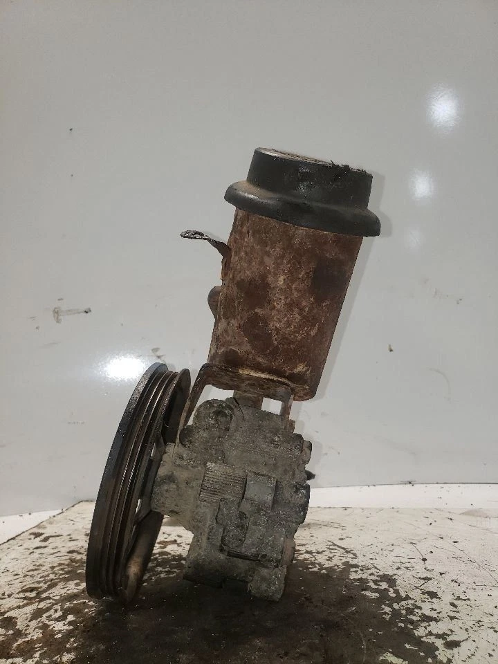 Power Steering Pump Fits 04-06 SCION XA 1376467 - Image 2 of 4