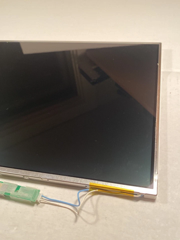 Sharp Toshiba Satellite A85-S10 XGA Laptop Glossy LCD Screen Display LQ150X1LBS2 - Image 2 of 4