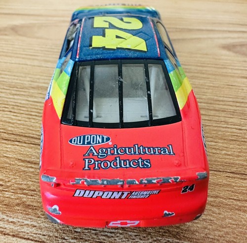 Dupont Jeff Gordon NASCAR Scale Diecast Stock Car Hasbro 1998 Monte Carlo 4.5" L - Picture 4 of 7
