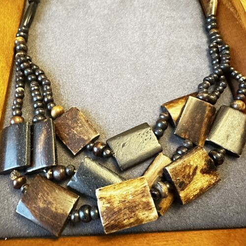 Vintage Necklace Earth Tones Wood & Horn Beads Hook Clasp Multi Strand Costume - Picture 5 of 5