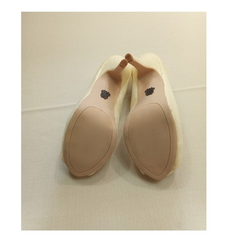 Vera Wang White Collection 9.5M Stiletto Heel Pumps Ivory Peep Toe - Picture 8 of 10
